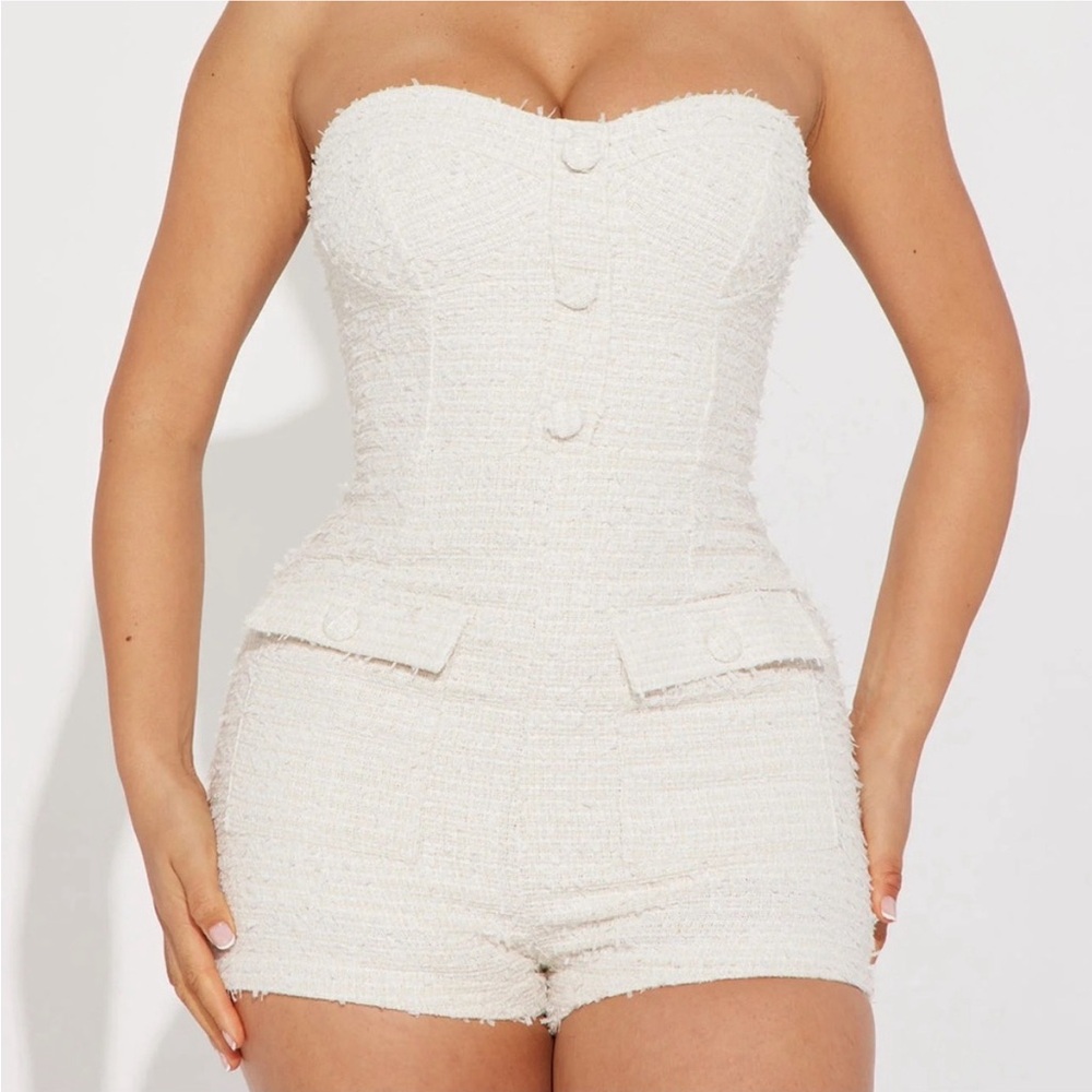 ⭐️5/$25⭐️ Fashion Nova Ivory White Romper